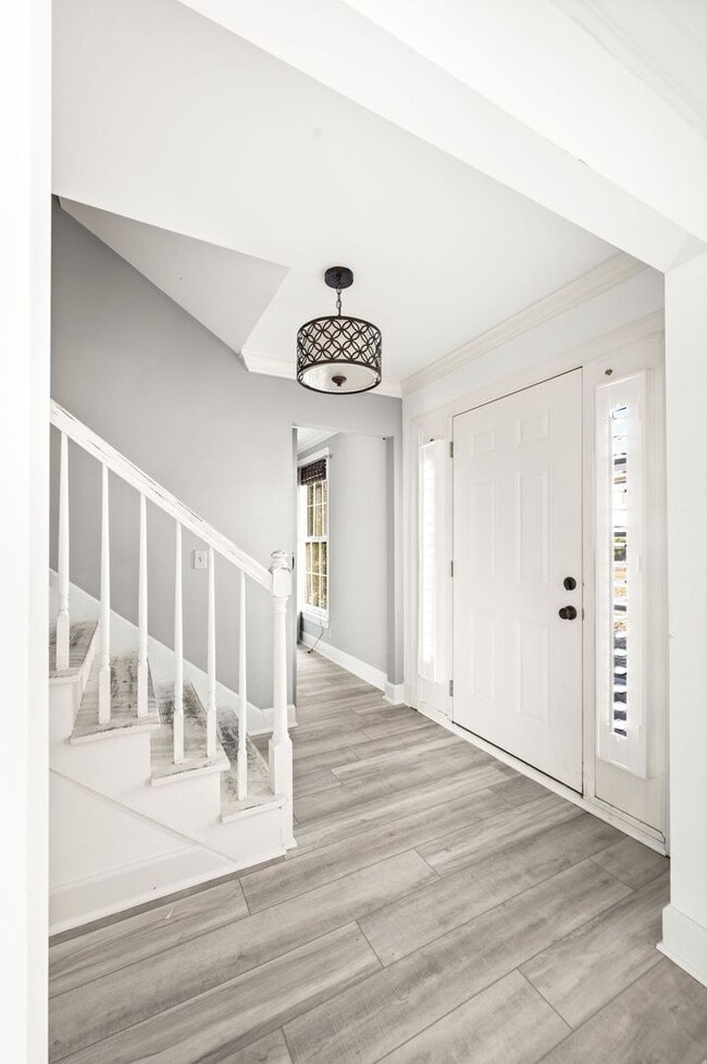 Photo - Awesome 4BR/3BA end-unit townhouse in the desirable River Plantation neighborhood!