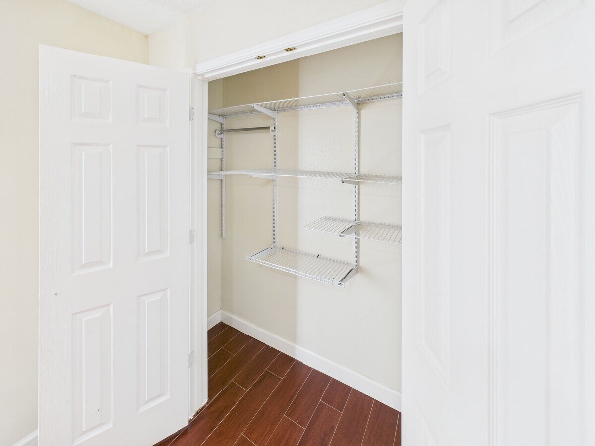 Photo - 13010 Foxburo Dr