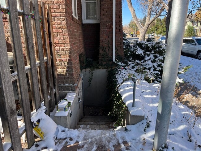 Building Photo - 1500 11th Ave Unit B