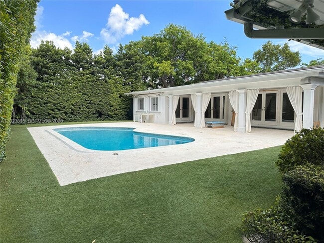 Building Photo - 181 Island Dr