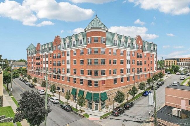 Photo - 201 Willett Ave Unit 322