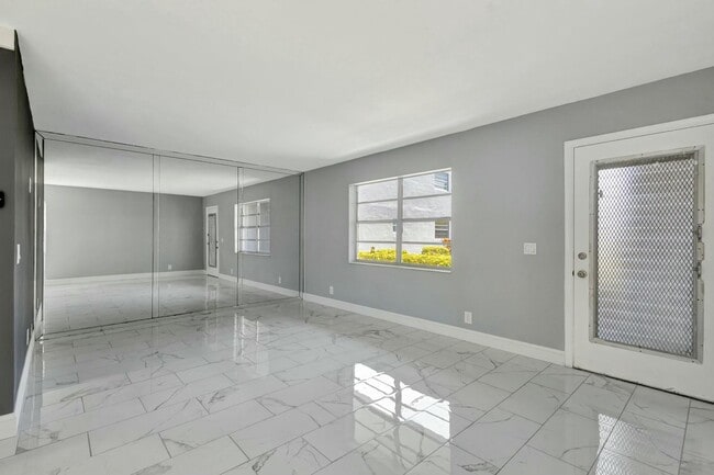 Photo - 152 Burgandy Way Unit 152