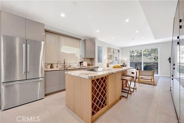 Photo - 14570 Dickens St