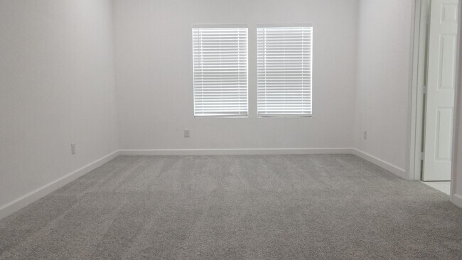 Photo - 5126 Lyndhurst Dr