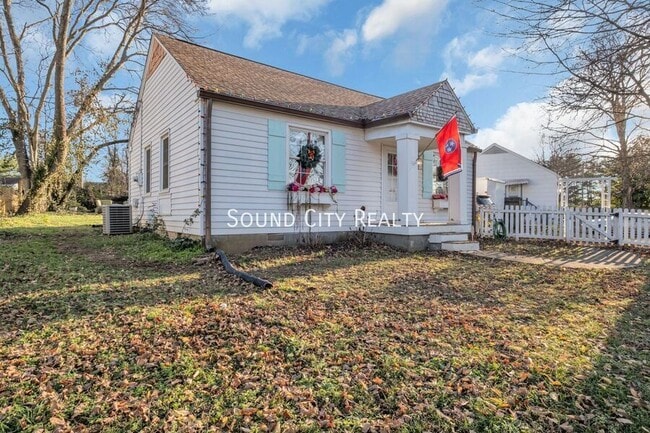 Photo - 1203 Kermit Dr