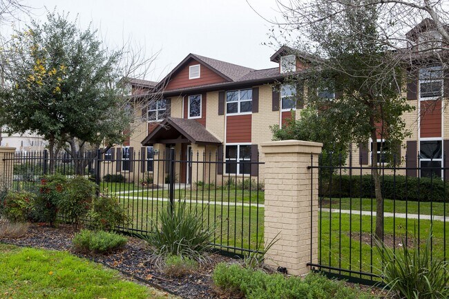 Photo - 2330 Austin Hwy Unidad #2330