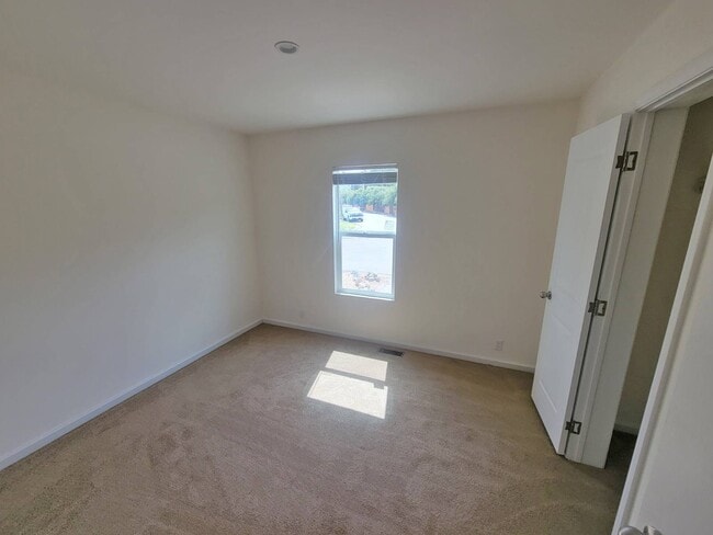 Photo - 509 E Sullivan St