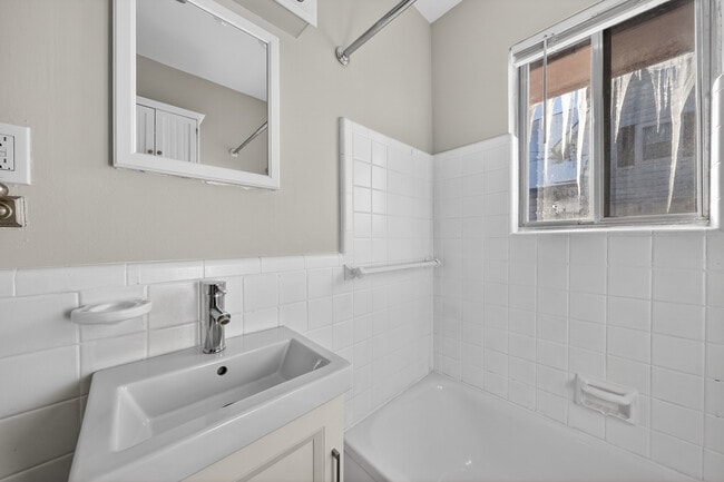 Photo - 23 W Burdick St