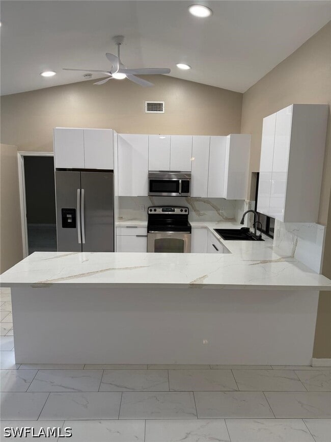 Photo - 1325 SW 28th St