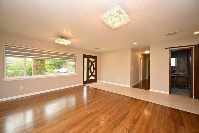 Building Photo - 2127 Lamonte Ln Rental
