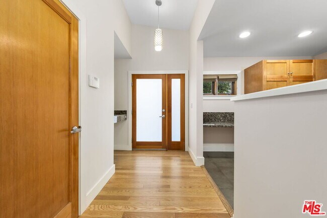 Photo - 2601 Nichols Canyon Rd