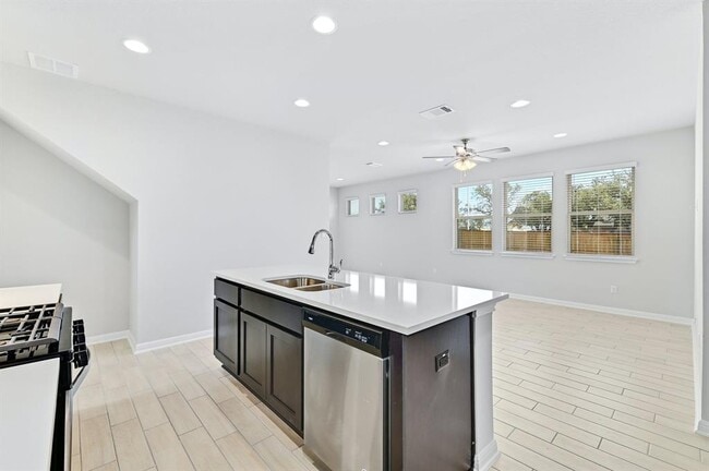 Photo - 1021 Kerrwood Wy