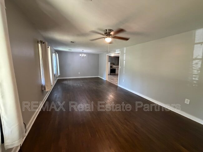 Photo - 419 S 36th Ave