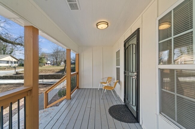 Conveniently located near Tyler Perry Stud... - Conveniently located near Tyler Perry Stud... House