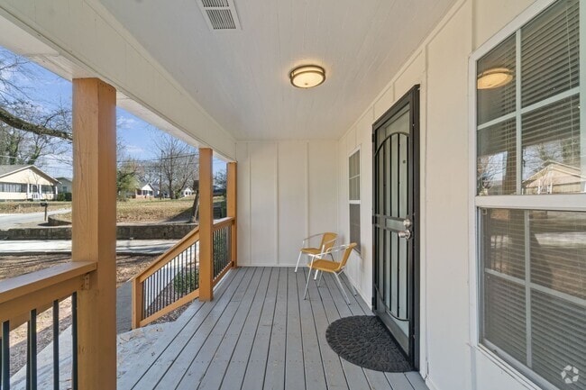 Building Photo - Conveniently located near Tyler Perry Stud... Rental