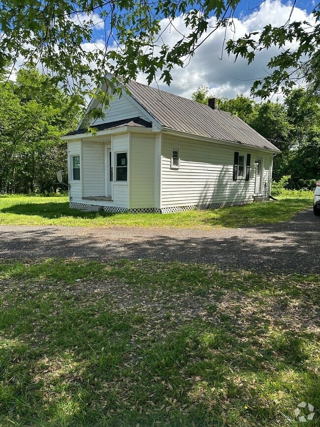 Building Photo - Cottage in Port Tobacco Rental