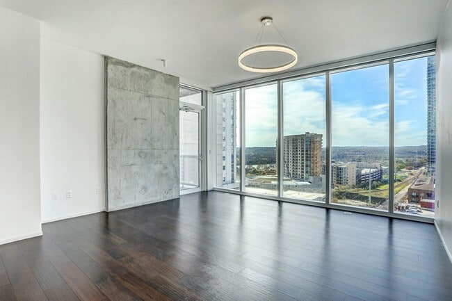 Building Photo - 301 West Ave Unit 1209