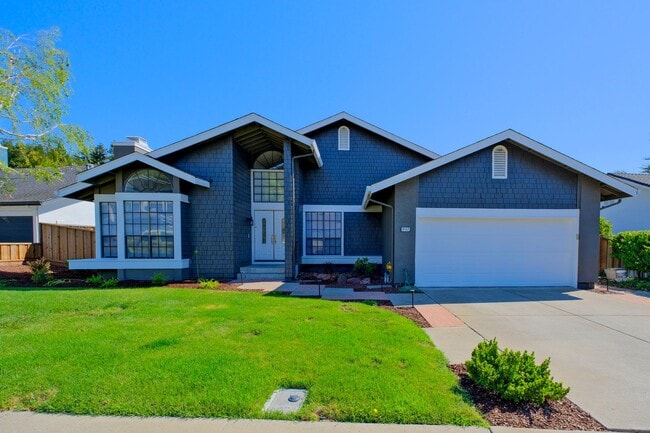 Gorgeous 3 Bedroom with office or separate... - Gorgeous 3 Bedroom with office or separate... Casa