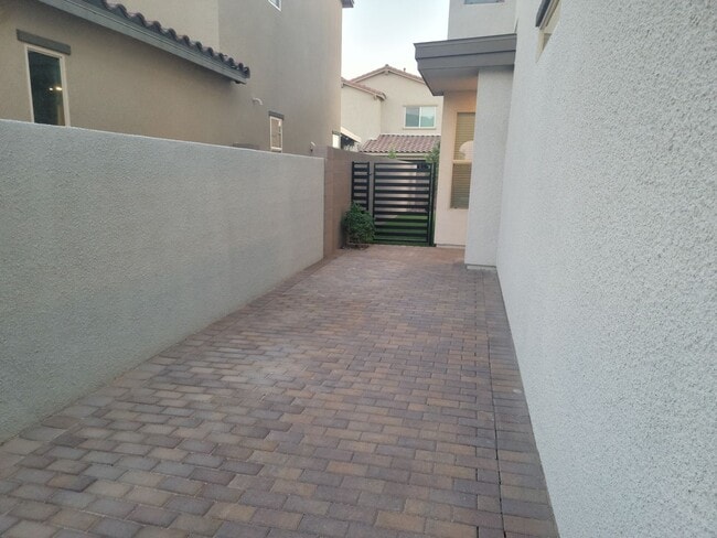 Photo - Gorgeous 2-story home 4 Bedroom with all the bells & whistles.