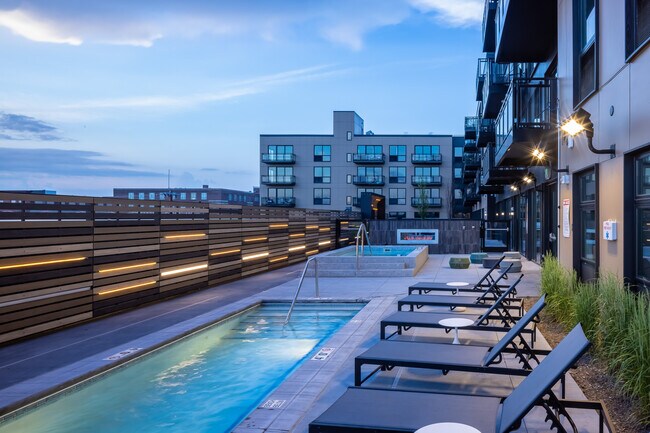 Outdoor pool & Year round spa