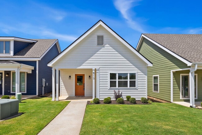 Photo - 913 NE Hts Ln Unit ID1257064P