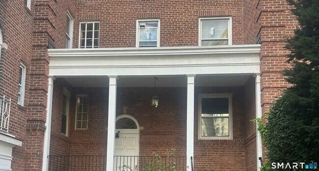 Photo - 70 Strawberry Hill Ave Unit 3-3B