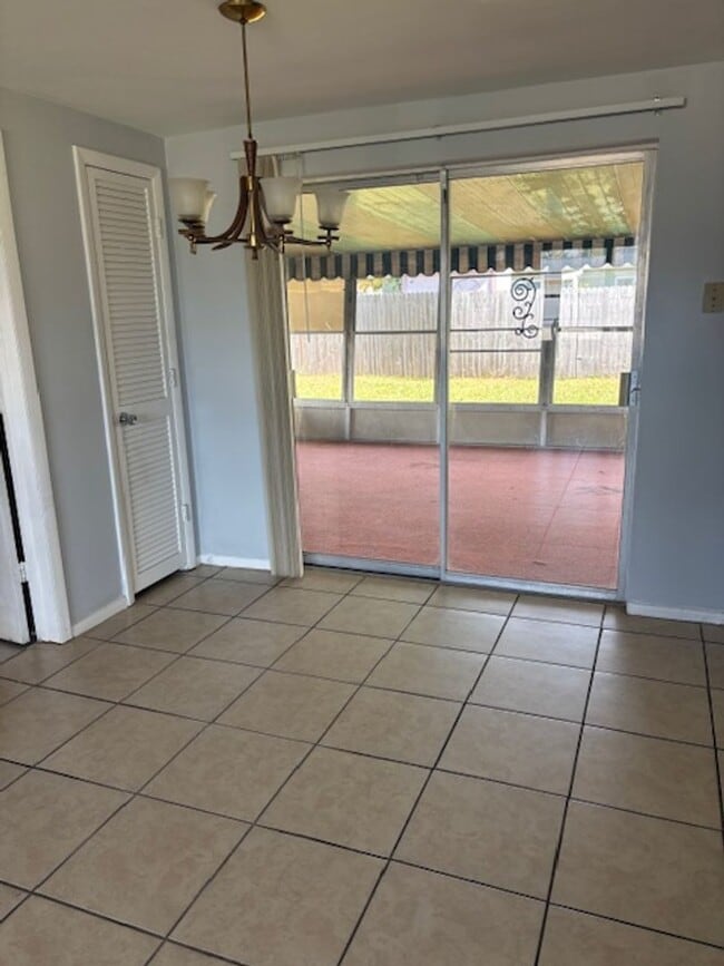 Photo - 2/1 available now!