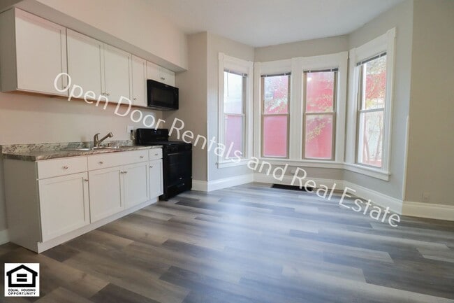 Photo - 340 W Dewald St Unit 340 W Dewald st Apt 1