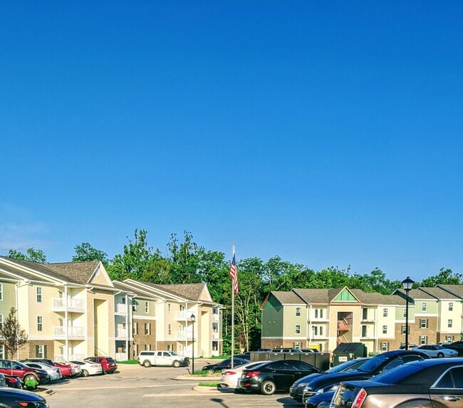 Creekside Crossings Apartments For Rent in Louisville, KY