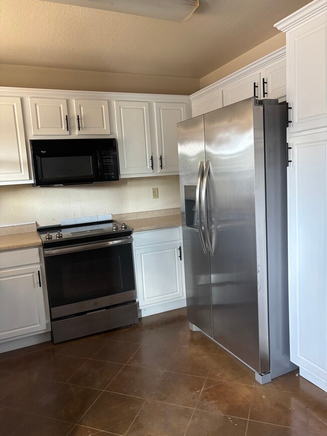 Photo - 1115 Oakridge Dr