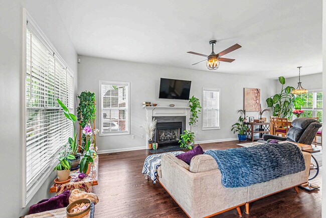 Photo - 609 Riva Ridge Rd