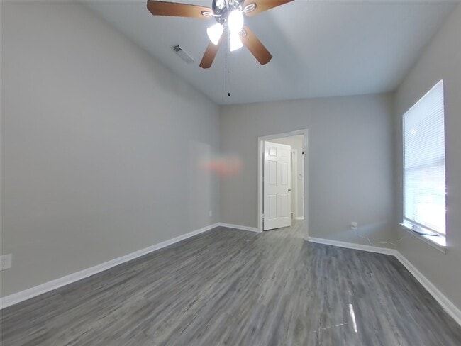 Photo - 3114 Kelling St