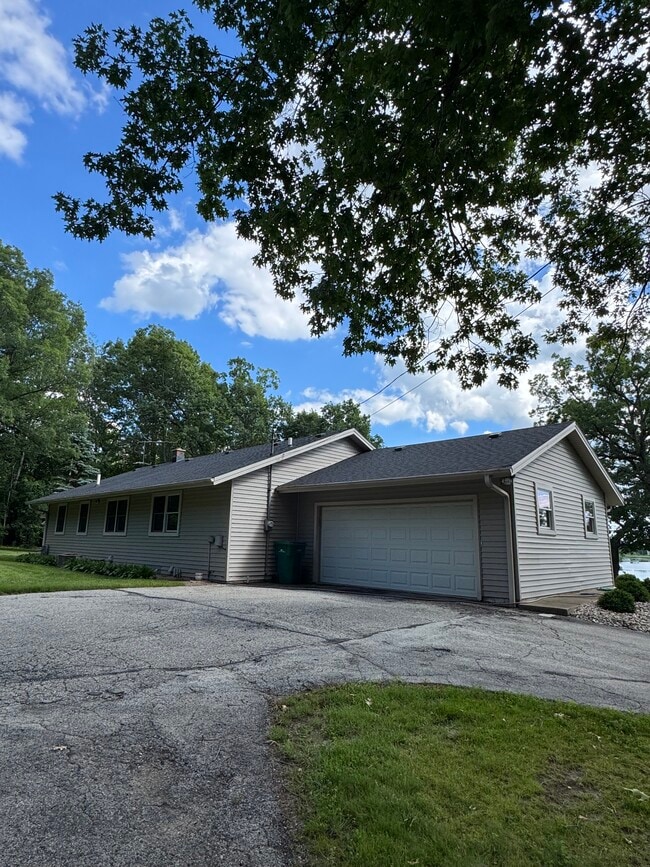 Photo - W378S3242 School Section Lake Rd