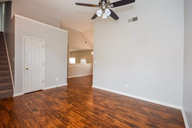 Photo - 444 Gresham Dr