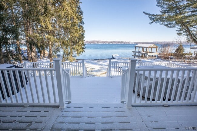 Photo - 1916 W Lake Rd