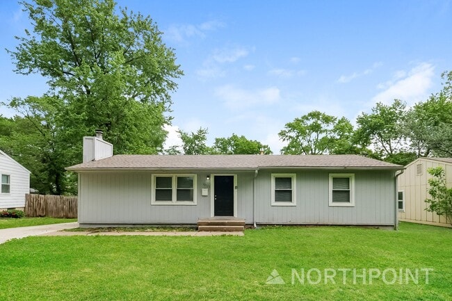 Building Photo - 4 BR/2BA| Newly Renovated Single Family Home |  1-Car Garage | Basement!