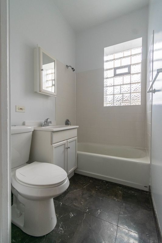 Photo - 3800 N Wilton Ave Unit 3S