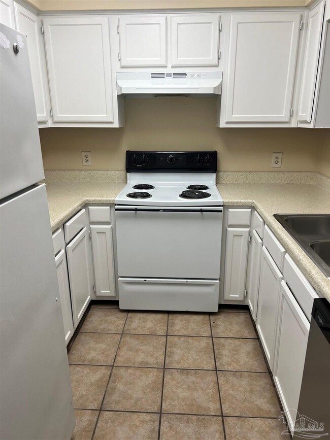 Building Photo - 3838 Belle Meade Ct Unit B Rental