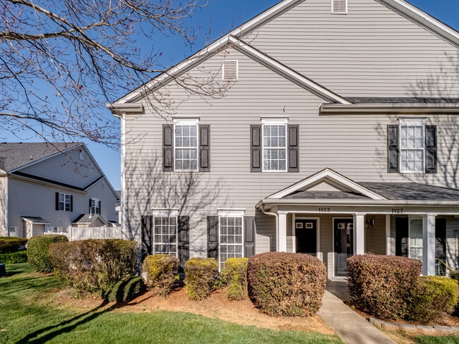 Photo - 1123 Triece Ln