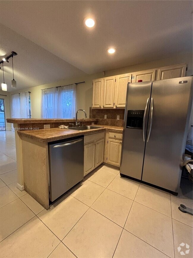 Building Photo - 9366 Arborwood Cir Rental