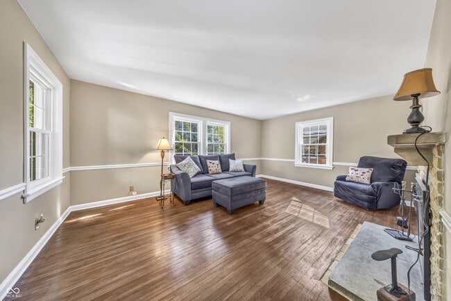 Photo - 850 N Butler Ave