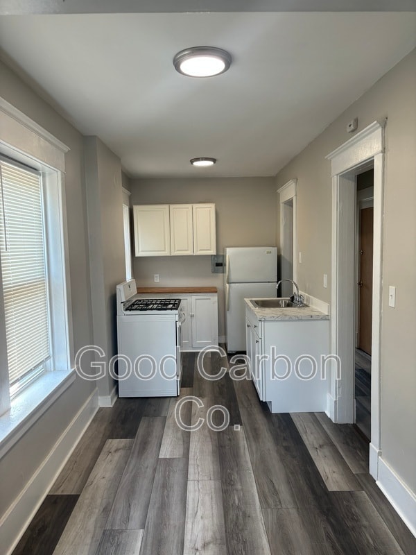 Photo - 1249 Hertel Ave Unit 7