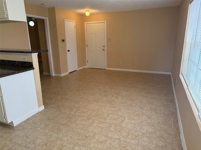 Building Photo - 2750 Holly Hall St Unit 1309 Rental