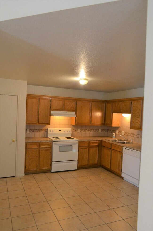 603 Bermuda St Unidad 603 Bermuda #B