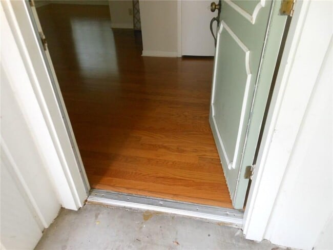 Photo - 2516 Enfield Rd Unit 202