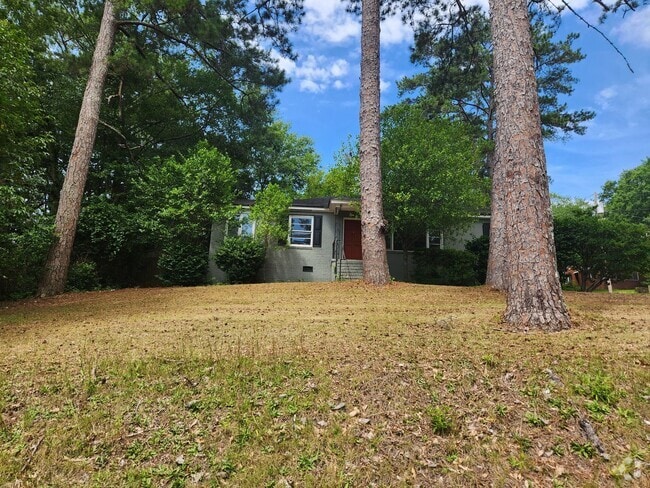 Building Photo - 3 Bedrooms 1.5 Baths - North Columbus - La... Rental