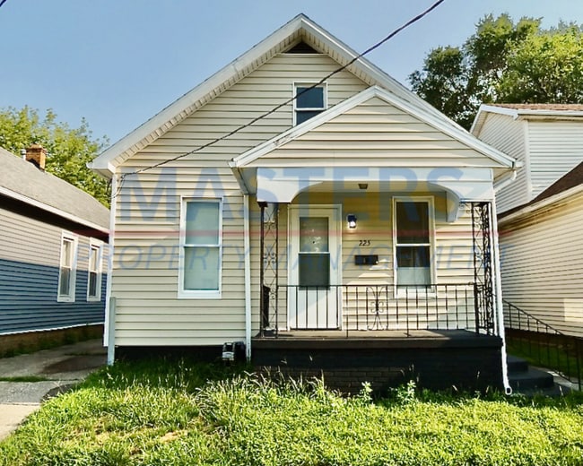 Photo - 225 Palmer St