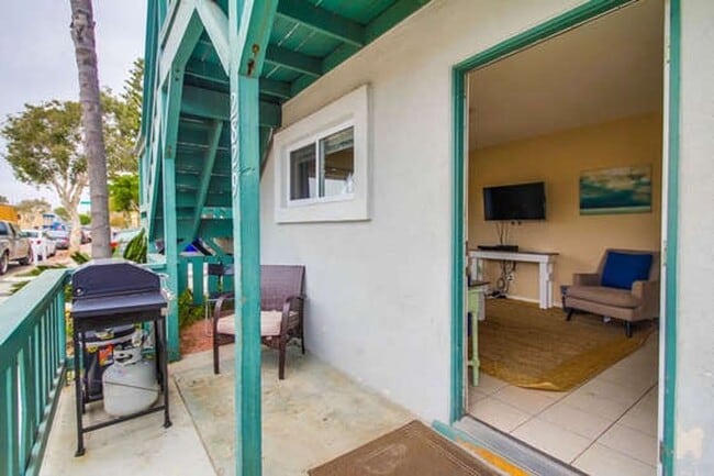 Photo - 4 Bed 2 Bath in South Mission Beach - one year lease