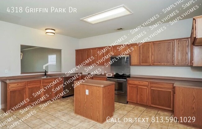 4318 Griffin Park Dr