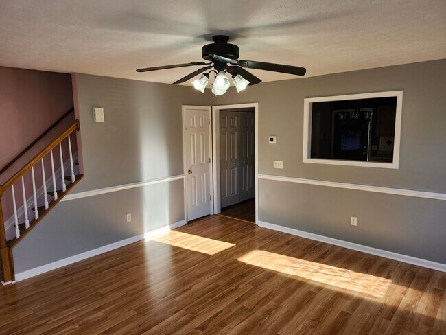 Photo - For Rent: Harrisonburg 3 BR, 2.5 Bath Townhouse